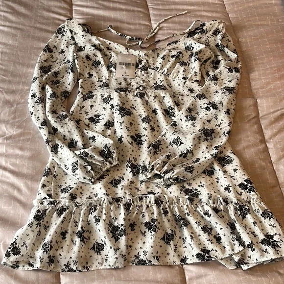 Forever, 21 small woven cream/black dress